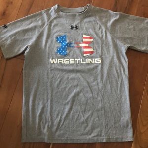 Youth Large Under Armour Tee -performance heatgear